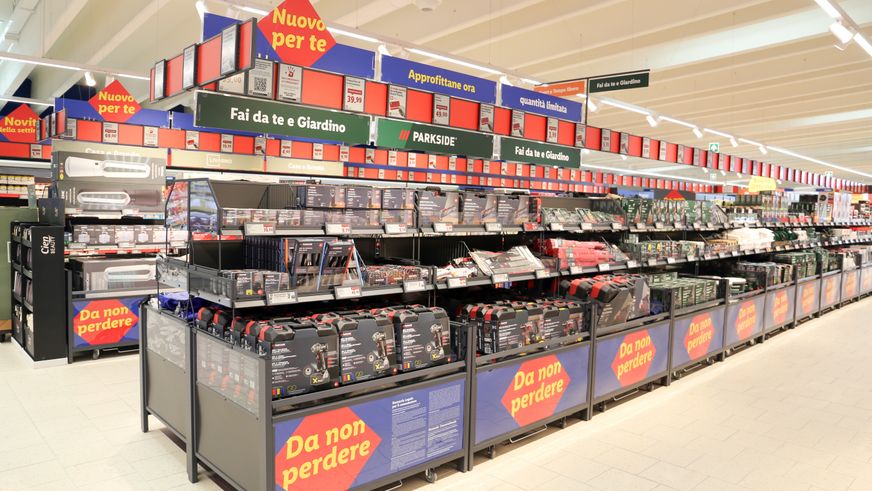 FL LIDL WORLD OF NEEDS