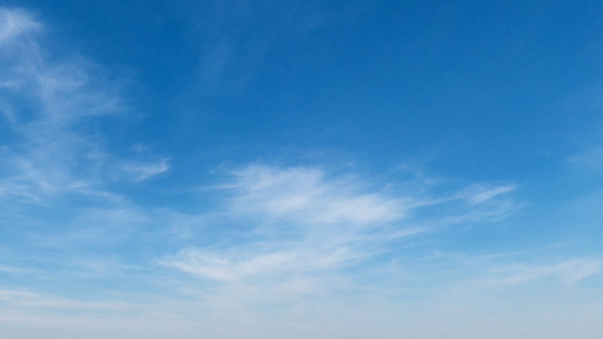 blauer klarer himmel
