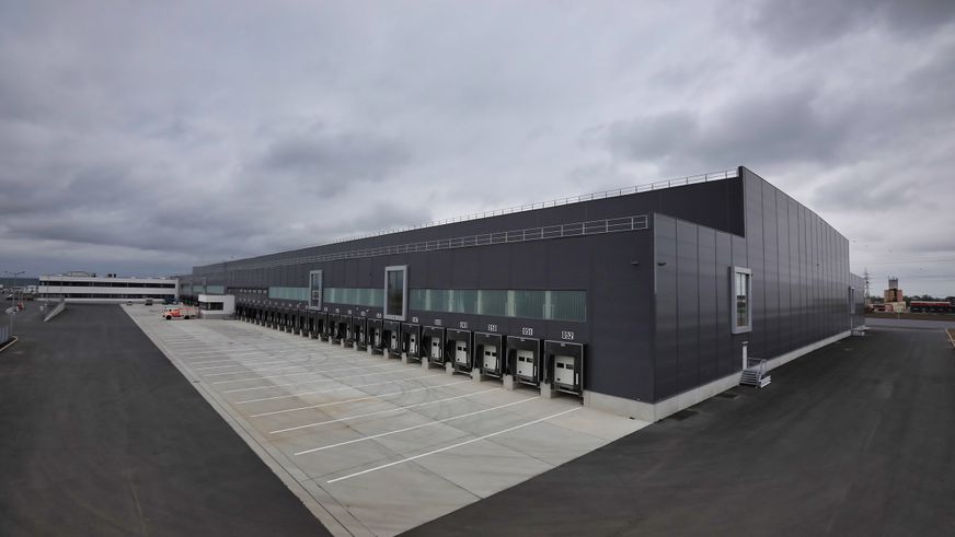 Lidl inaugurează primul centru logistic din zona de est a țării
