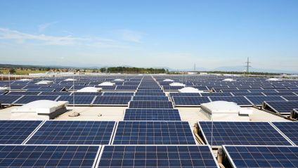 Photovoltaikanlagen im Freien.