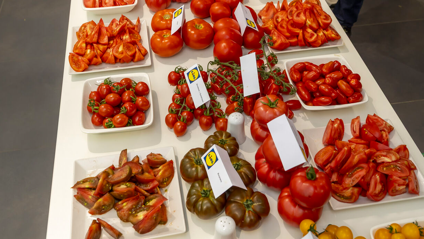 Strategia din spatele rafturilor: cum colaborează Lidl cu producătorii locali pentru a aduce legume românești în magazinele sale