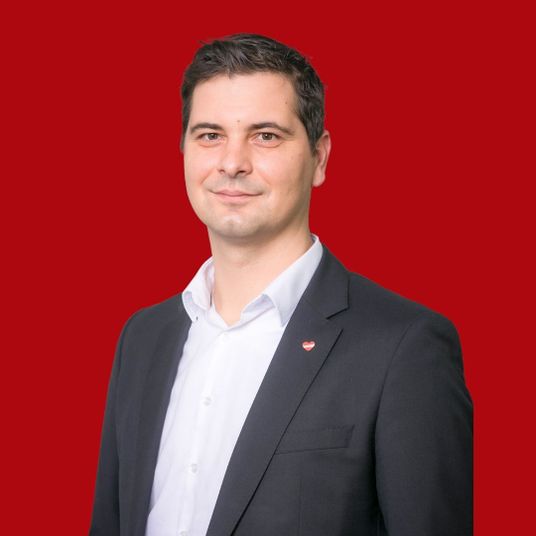 Adam Harcz