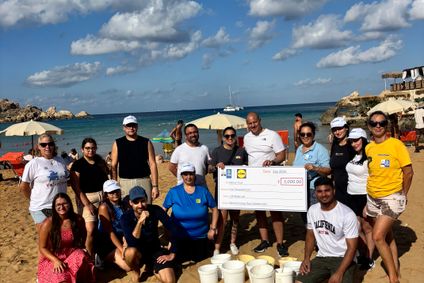 Beach clean up 1