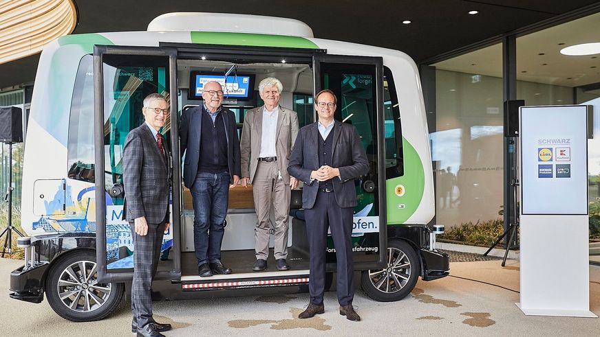 Autonomes Shuttle für Lidl-Mitarbeiter in Bad Wimpfen