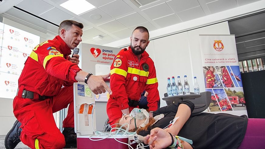 Departamentul pentru Situații de Urgență, cu sprijinul LIDL România și al Fundației pentru SMURD lansează programul național “Punct de prim ajutor. Fii salvator!”